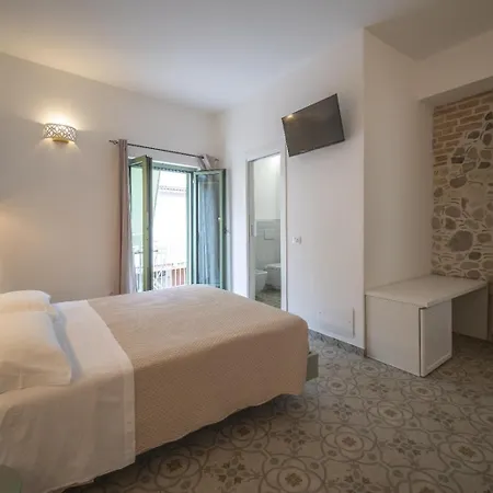 Scirocco Guest house *
